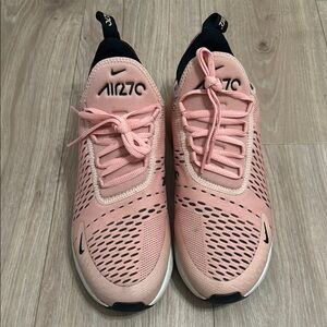 Nike Air 270 Pink Sneakers